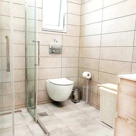 Yucca Studio, Beautiful With Garden דירה Rapanianá