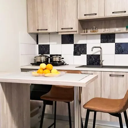 Apartmán Yucca Studio, Beautiful With Garden *